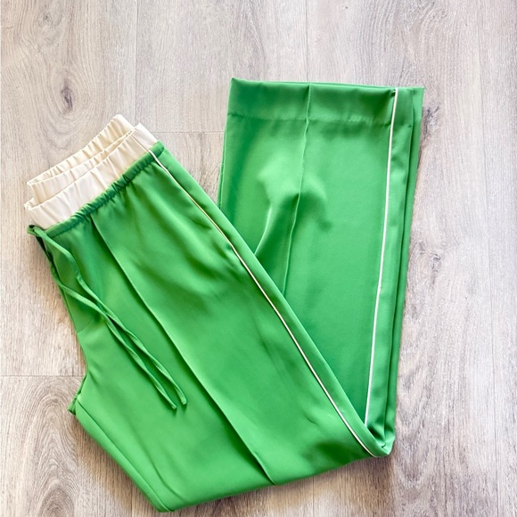 Zara pants - Picture 3 of 3